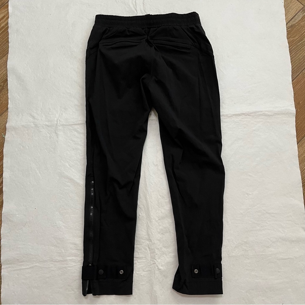 Athleta Trekkie Hiking Outdoor Black Belted Ankle Zip Pants